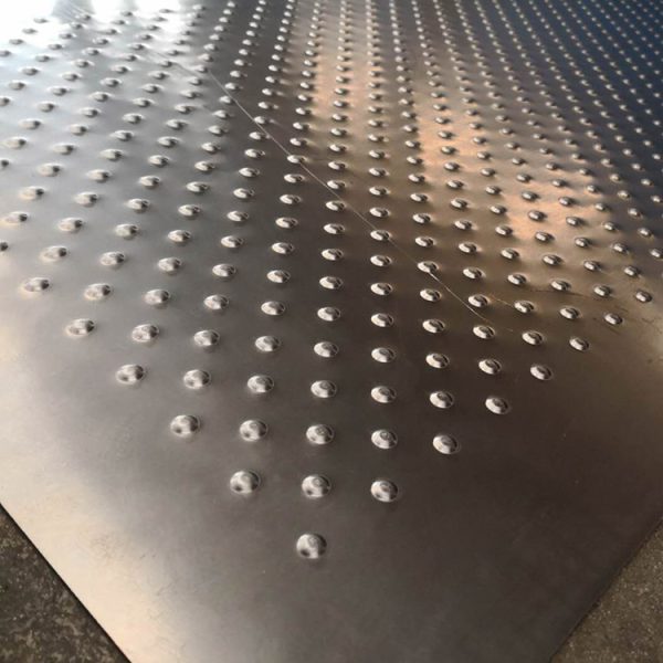 Salmut Stainless Steel Anti-slip Plate